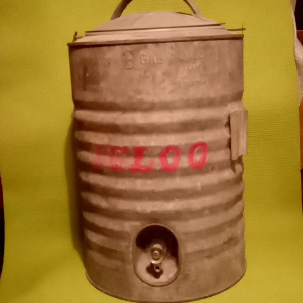 Vintage Galvanized Metal IGLOO Insulated Drink Dispenser